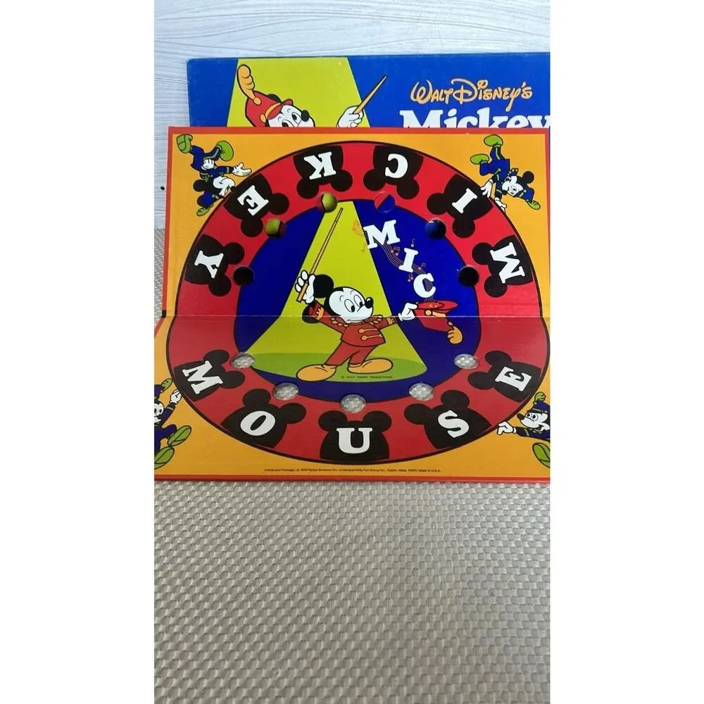 1976 Parker Playmate Walt Disney Mickey Mouse  board Game NO. 161